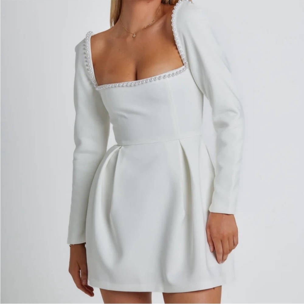 ODD MUSE pearl dress in white!